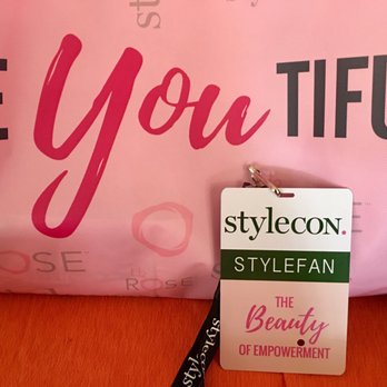 StyleCon - StyleCon OC 11-4-17. Swag bag. - Makeup Artists Near Me - Costa Mesa, California