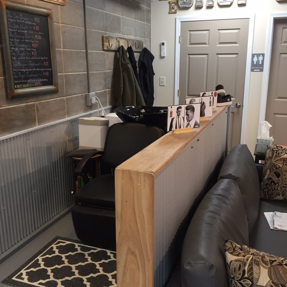 The Chop Shop at Hi-Cal Barbershop Logo