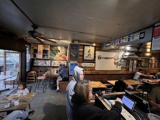 Knockout Pizza by null