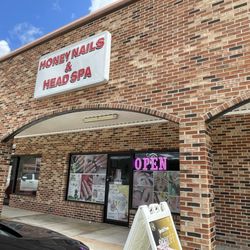 Honey Nails & Head Spa - Outside View