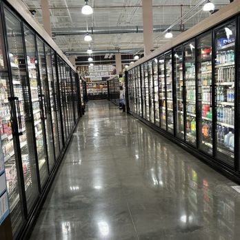 H Mart - Westminster - 12/7/25 Wide aisles - Grocery Near Me - Westminster, California