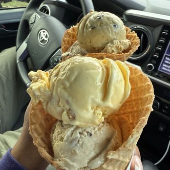 Ozzie's Ice Cream - Cookie Dough Banana Pudding - Ice Cream & Frozen Yogurt Near Me - Greensboro, North Carolina Ozzie's Ice Cream - Cookie Dough Banana Pudding - Ice Cream & Frozen Yogurt Near Me - Greensboro, North Carolina