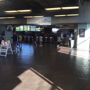 Hayward BART Station - Warriors Fans heading to Parade. June 19th 2015. - Metro Stations Near Me - Hayward, California