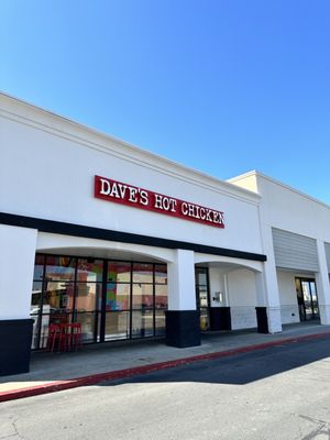 Dave's Hot Chicken by null