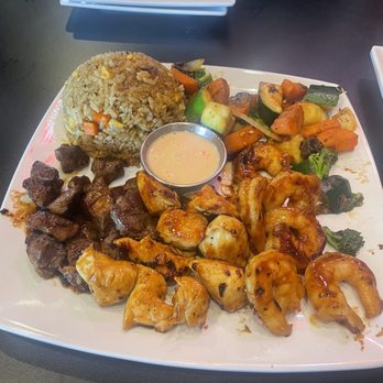 Rock N Roll Sushi - Chicken, Shrimp & Filet Trio - Sushi Bars Near Me - Goodyear, Arizona