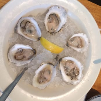 Perla's - Plymouth Cocktail, MA.  Only about the size of a half dollar coin.  Very very tiny for $22 - Seafood Near Me - Austin, Texas