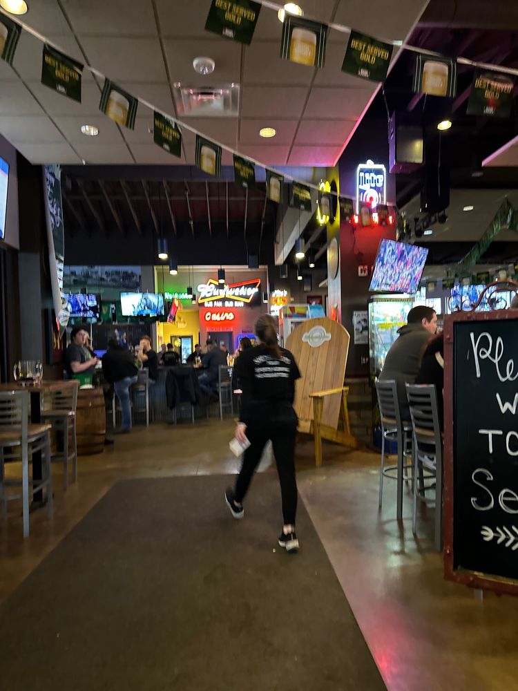 Shenanigans Sports Bar & Grill