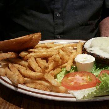 Copper Canyon Cafe - Hamburger with avocado and fries - Mexican Near Me - Albuquerque, New Mexico