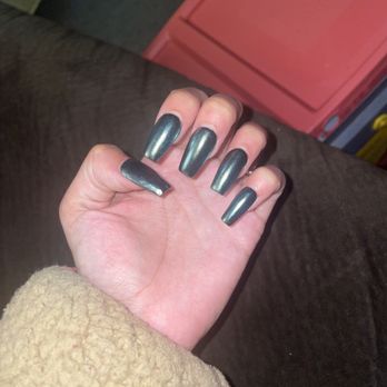 Belas Nails & Spa in Beloit Wisconsin - Nail Salons Near Me - Beloit, Wisconsin