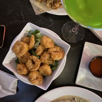Skylark Diner - Diners Near Me - Edison, New Jersey
