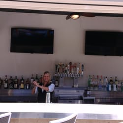 Salt Rock Tavern - Tiki bar!