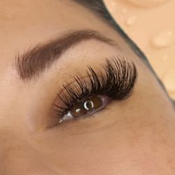 Magnificent Lash Art - Hybrid wispy