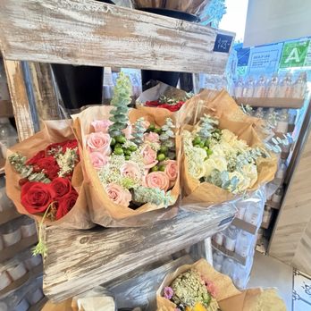 Jackson Market - Flower bouquets - Grocery Near Me - Culver City, California Jackson Market - Flower bouquets - Grocery Near Me - Culver City, California
