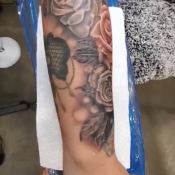 Crashlee Ink - Flowers and gems done by Ashlee - Tattoo Near Me - Fort Worth, Texas Crashlee Ink - Flowers and gems done by Ashlee - Tattoo Near Me - Fort Worth, Texas