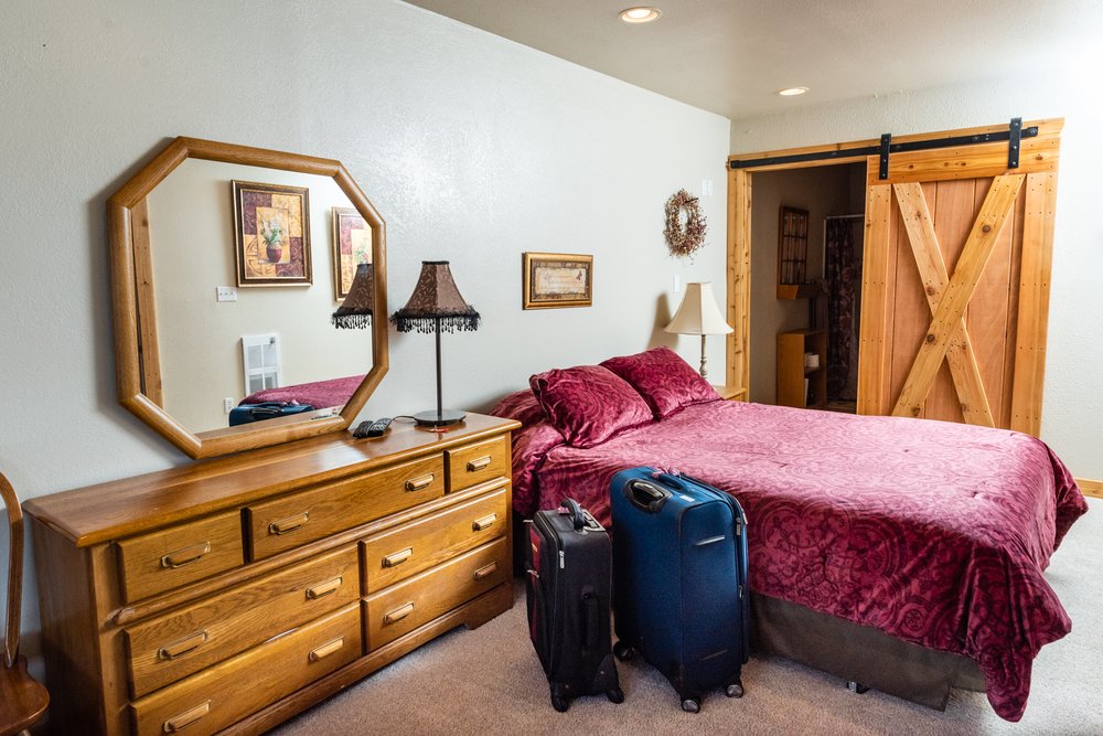 TRAILHEAD GUESTHOUSE Updated June 2024 10 Photos 54 Bridge St