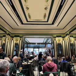 Confeitaria do Bolhão - Restaurant interior