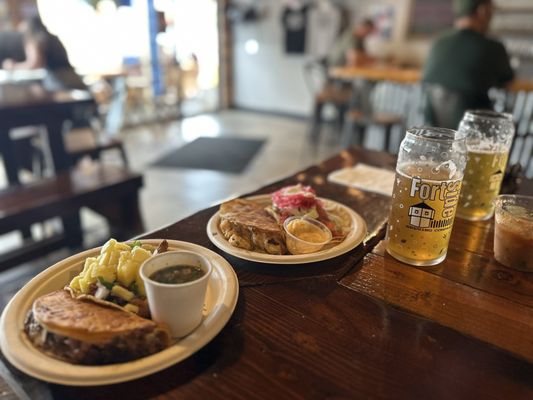 Fortside Brewing Company by null