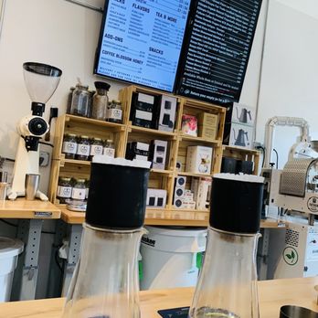 Fathom Coffee - Coffee list and pour over coffee - Coffee Roasteries Near Me - Virginia Beach, Virginia