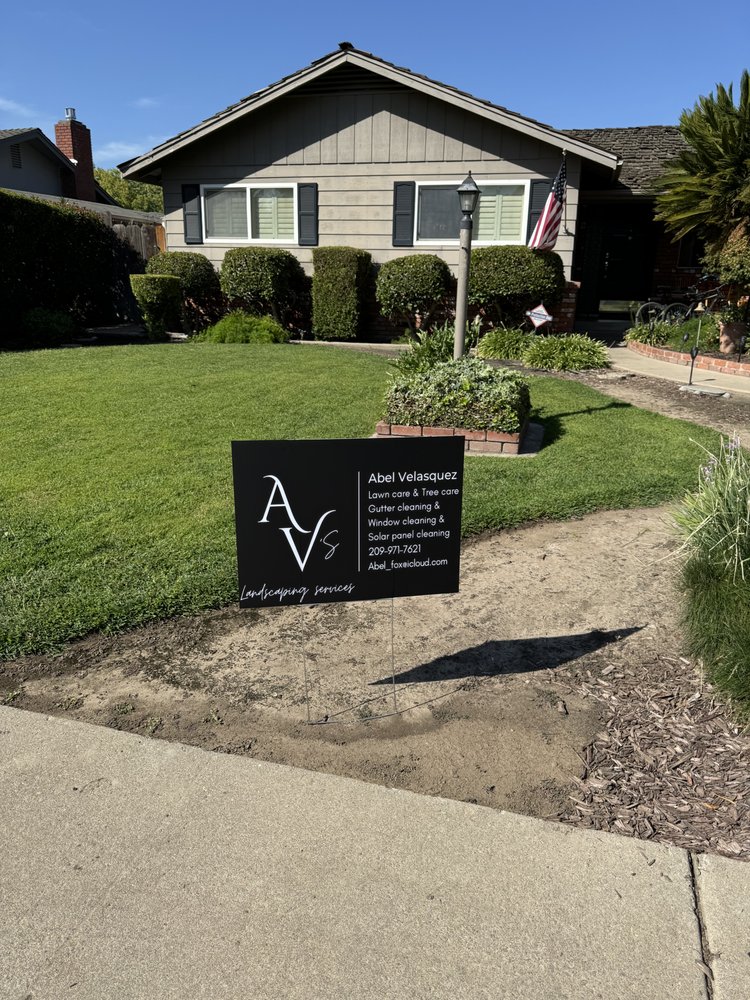 Slide of Avs Landscaping