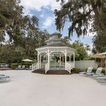 Best Western Plus St. Simons - Hot Tub - Hotels Near Me - Saint Simons Island, Georgia Best Western Plus St. Simons - Hot Tub - Hotels Near Me - Saint Simons Island, Georgia