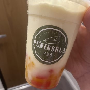 Peninsula Malaysian Cuisine - Pineapple & Coconut Smoothie with Jellies - Malaysian Near Me - Minneapolis, Minnesota