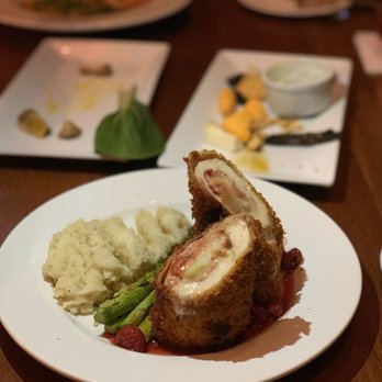 Smitty's Study Pub - Chicken roulade - tastes like thanksgiving - Pubs Near Me - Madison, Wisconsin