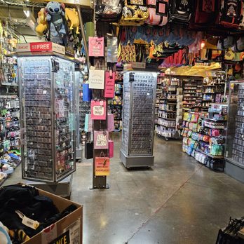 Spencer's Gifts - Inside the store - Accessories Near Me - Valencia, California Spencer's Gifts - Inside the store - Accessories Near Me - Valencia, California