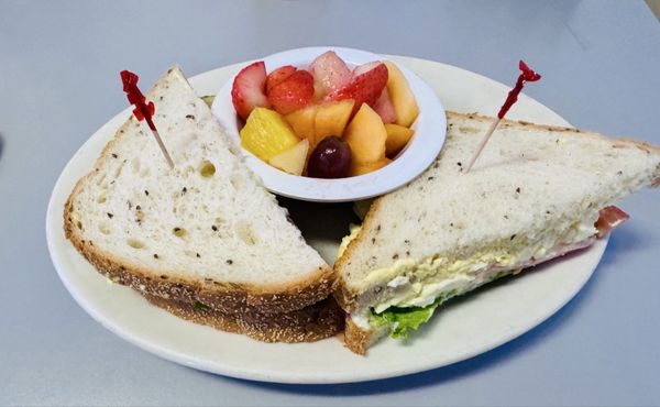 Debbie's Restaurant & Pie Shoppe by null