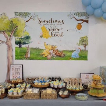 Daisy's Amazing cakes - Winnie the Pooh themed dessert table - Cupcakes Near Me - San Diego, California Daisy's Amazing cakes - Winnie the Pooh themed dessert table - Cupcakes Near Me - San Diego, California