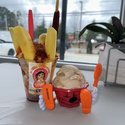 La Nina Michoacana Pop - Mangonada and Caramel Ice Cream in their cute reusable cup!