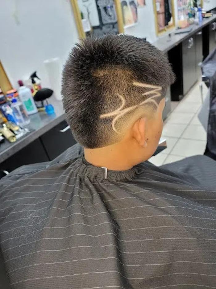 Prestige barbers Logo