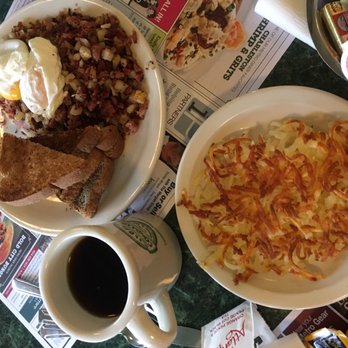 Metro Diner - Corner beef hash - Breakfast & Brunch Near Me - Jacksonville Beach, Florida Metro Diner - Corner beef hash - Breakfast & Brunch Near Me - Jacksonville Beach, Florida