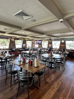 Ray's BBQ by null