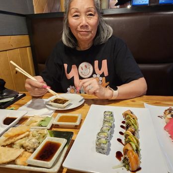 Wako Japanese Cuisine - Happy Happy wife - Sushi Bars Near Me - Murfreesboro, Tennessee