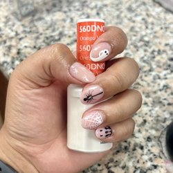 Lee's Nails & Spa
