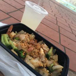 Pad Seew Noodles
