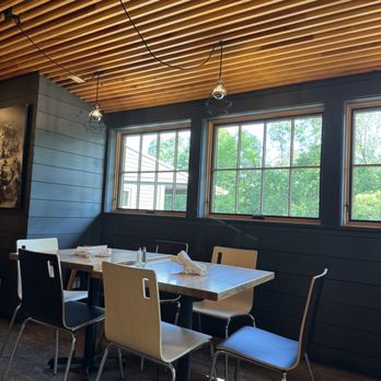 Piecasso - Pizza Near Me - Stowe, Vermont