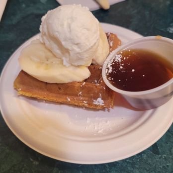 Egghead's Restaurant - 1/4 Pumpkin Waffle - Breakfast & Brunch Near Me - Fort Bragg, California
