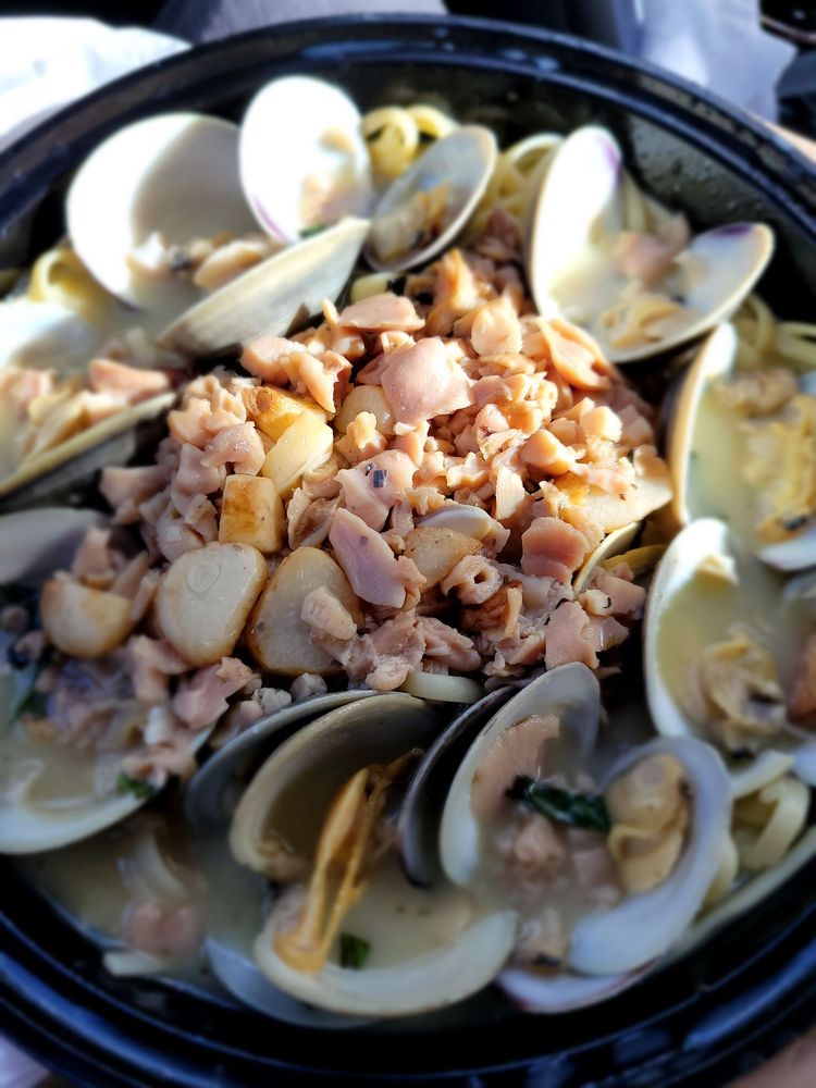 MIMA’S PIZZERIA & RESTAURANT 368 Downing Dr, Yorktown Heights, New