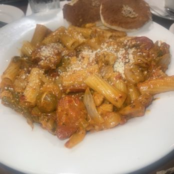 Puckett's Restaurant - Pasta. Yumm - Southern Near Me - Nashville, Tennessee Puckett's Restaurant - Pasta. Yumm - Southern Near Me - Nashville, Tennessee