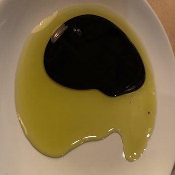 Tutto Pizza & Pasta - Artistic interpretation of olive oil and balsamic vinegar - Italian Near Me - Key Biscayne, Florida Tutto Pizza & Pasta - Artistic interpretation of olive oil and balsamic vinegar - Italian Near Me - Key Biscayne, Florida