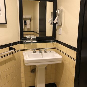 Hotel Boheme - Bath - Hotels Near Me - San Francisco, California