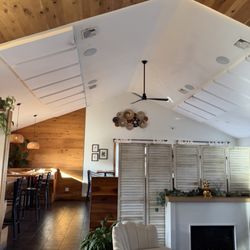 Nellie’s - Fireplace seating area
