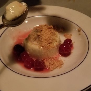 Parcheggio - Vanilla panna cotta - Italian Near Me - Toronto, Ontario