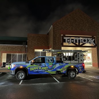 Happy Planet Softwash - Shopping centers need cleaning too you know! - Pressure Washers Near Me - Tigard, Oregon