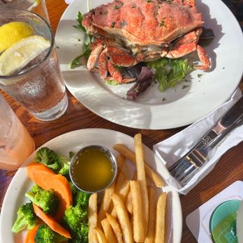 Moby Dick Restaurant - Crab, 2lb - American Near Me - Santa Barbara, California