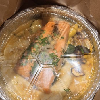 Sorelle - ROASTED SALMON PICCATA to go - Italian Near Me - Glenview, Illinois Sorelle - ROASTED SALMON PICCATA to go - Italian Near Me - Glenview, Illinois