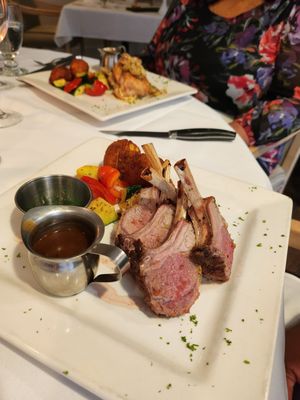 Old Surrey Restaurant by null