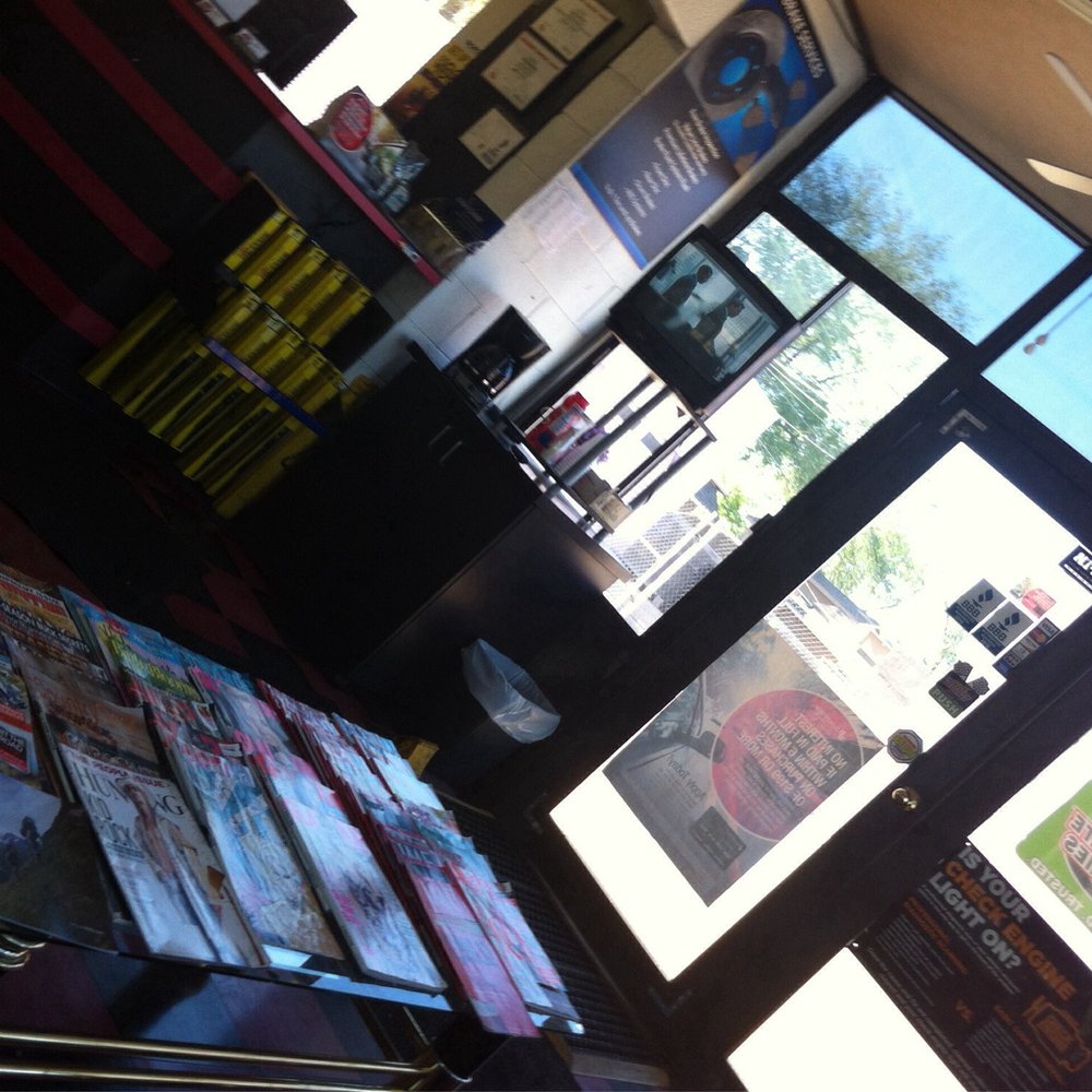 Fair lobby. Lots to read. Coffee, TV, posters with lists of services provided. Great employees. Fair lobby. Lots to read. Coffee, TV, posters with lists of services provided. Great employees.