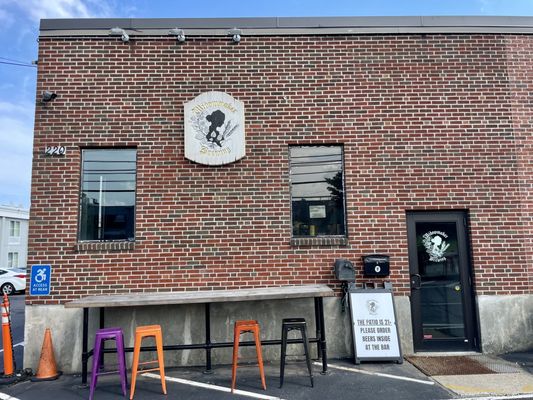 Widowmaker Brewing by null